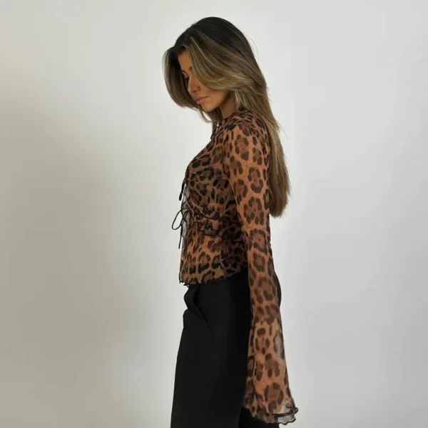 Brun leopard bluse med trompetermer b