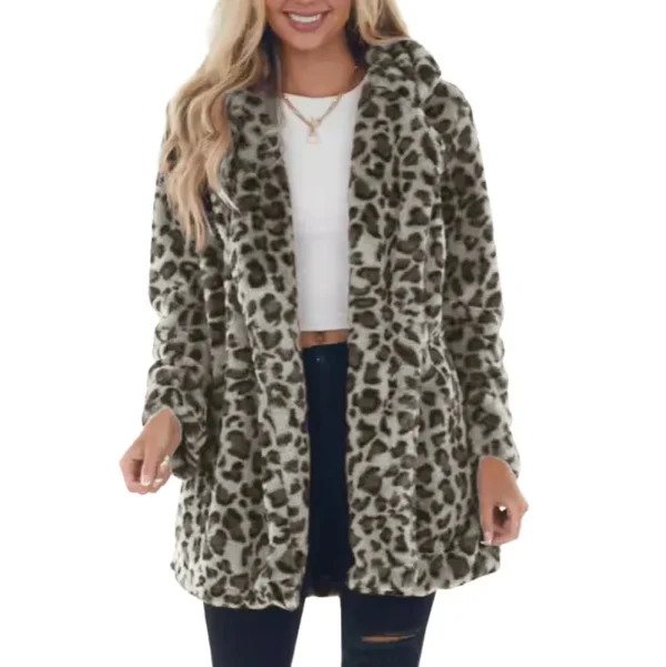 Leopard coat beige