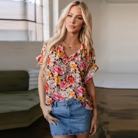 Bluse med rose mønster